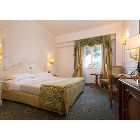 Grand Hotel Vanvitelli Caserta Esterno foto