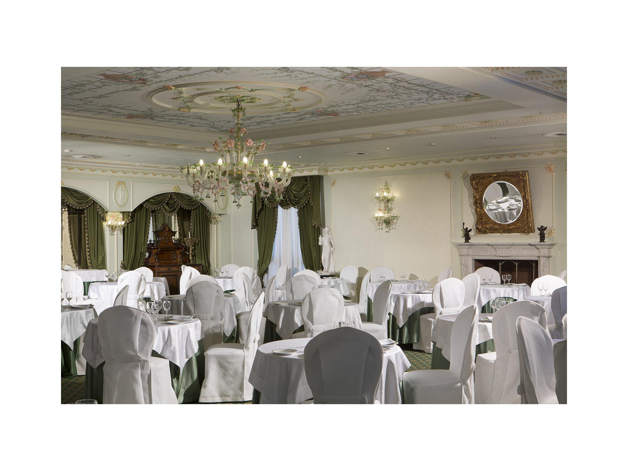 Grand Hotel Vanvitelli Caserta Esterno foto