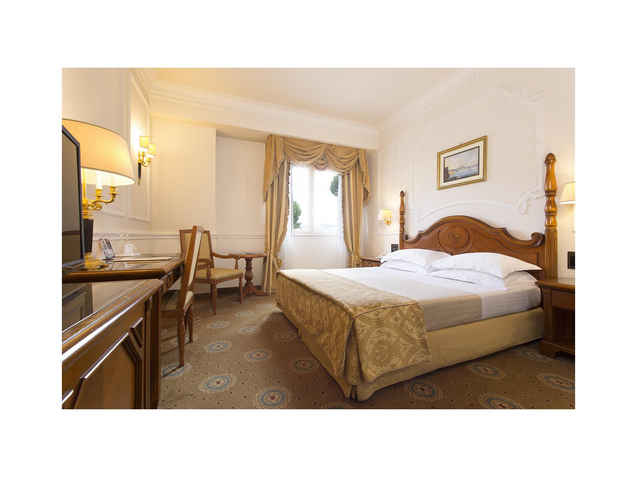 Grand Hotel Vanvitelli Caserta Esterno foto