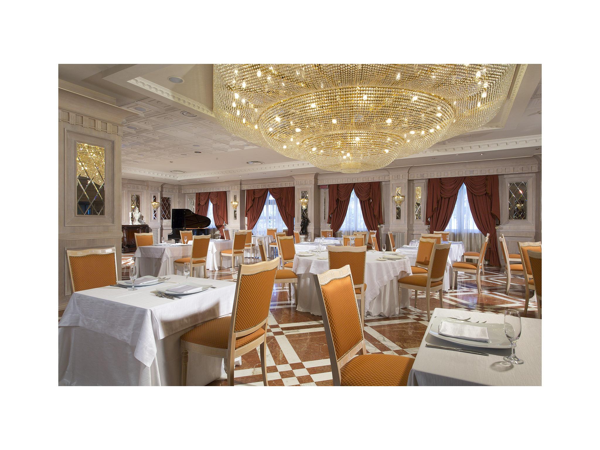 Grand Hotel Vanvitelli Caserta Esterno foto