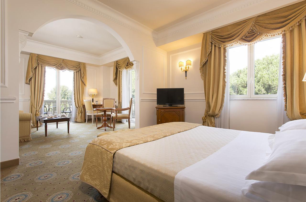 Grand Hotel Vanvitelli Caserta Esterno foto