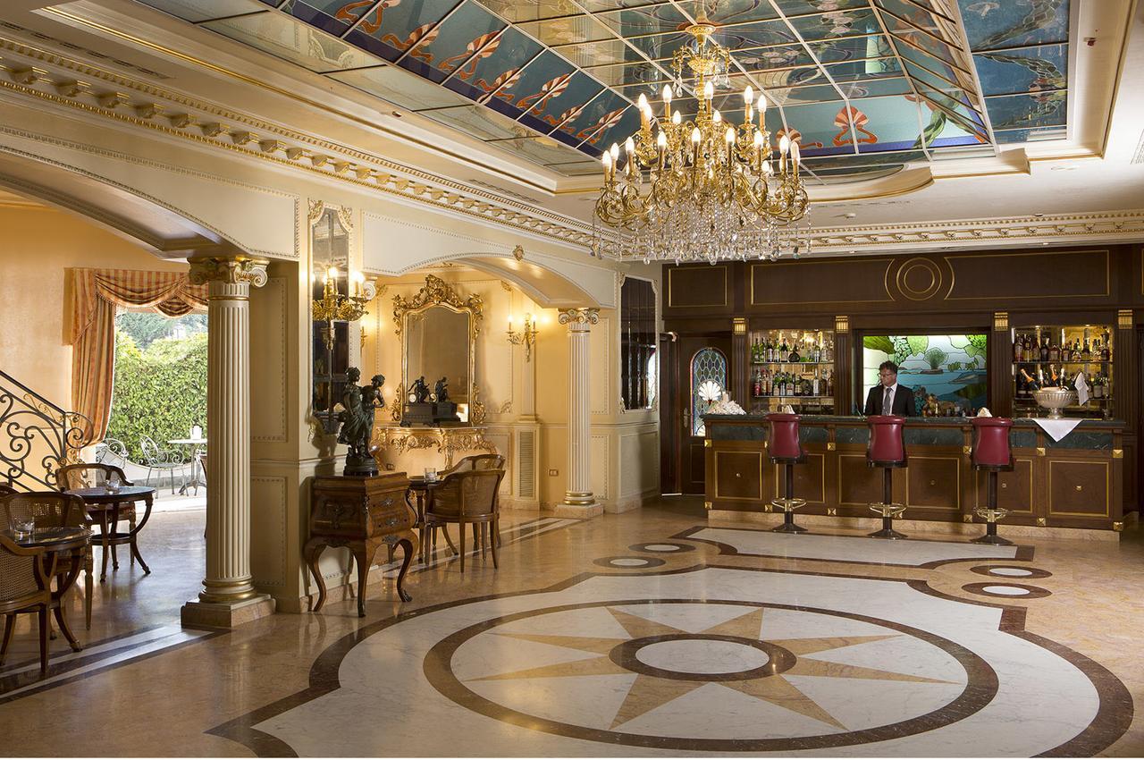 Grand Hotel Vanvitelli Caserta Esterno foto