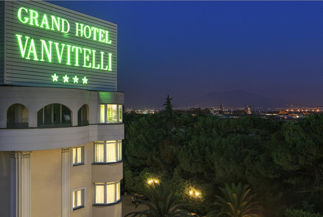 Grand Hotel Vanvitelli Caserta Esterno foto
